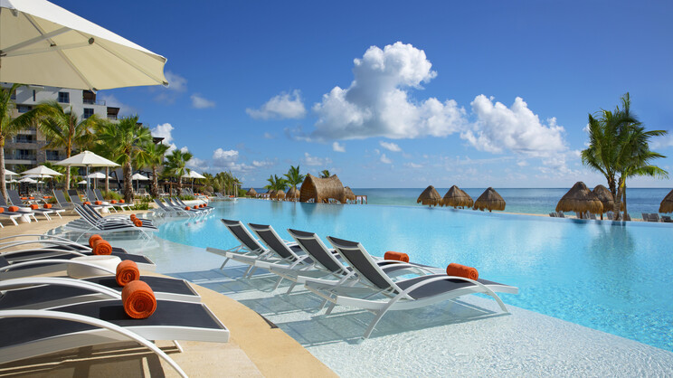 Dreams Natura Resort & Spa